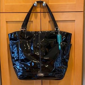 Like New Coach Black Patent Bucket Tote